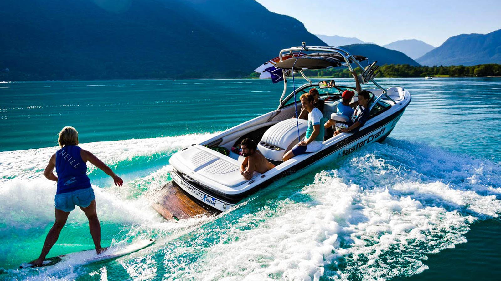 wakesurfing in Annecy, France